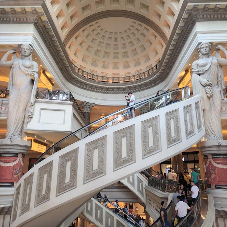 Family-friendly shopping and everyday life in France